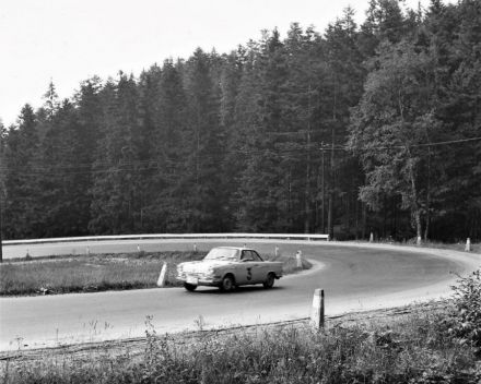 Wiesław Mrówczyński i Andrzej Komorowski – BMW 700.